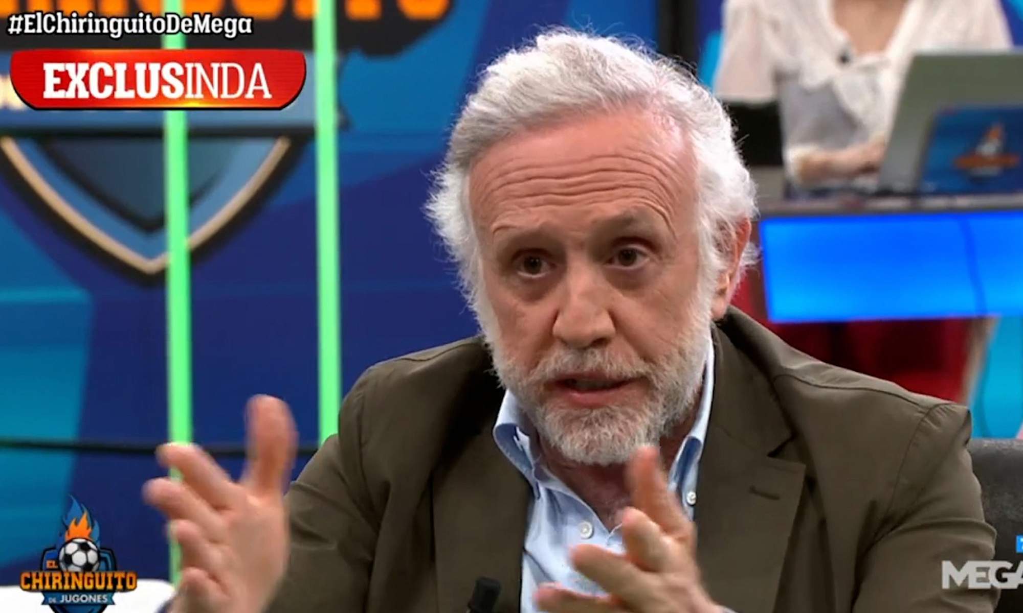 Eduardo Inda dando una noticia en El Chiringuito. 