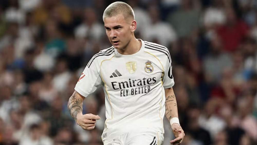 Mastantuono jugando con el Real Madrid Mastantuono jugando con el Real Madrid