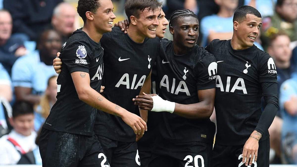 Jugadores del Tottenham celebrando un gol Jugadores del Tottenham celebrando un gol