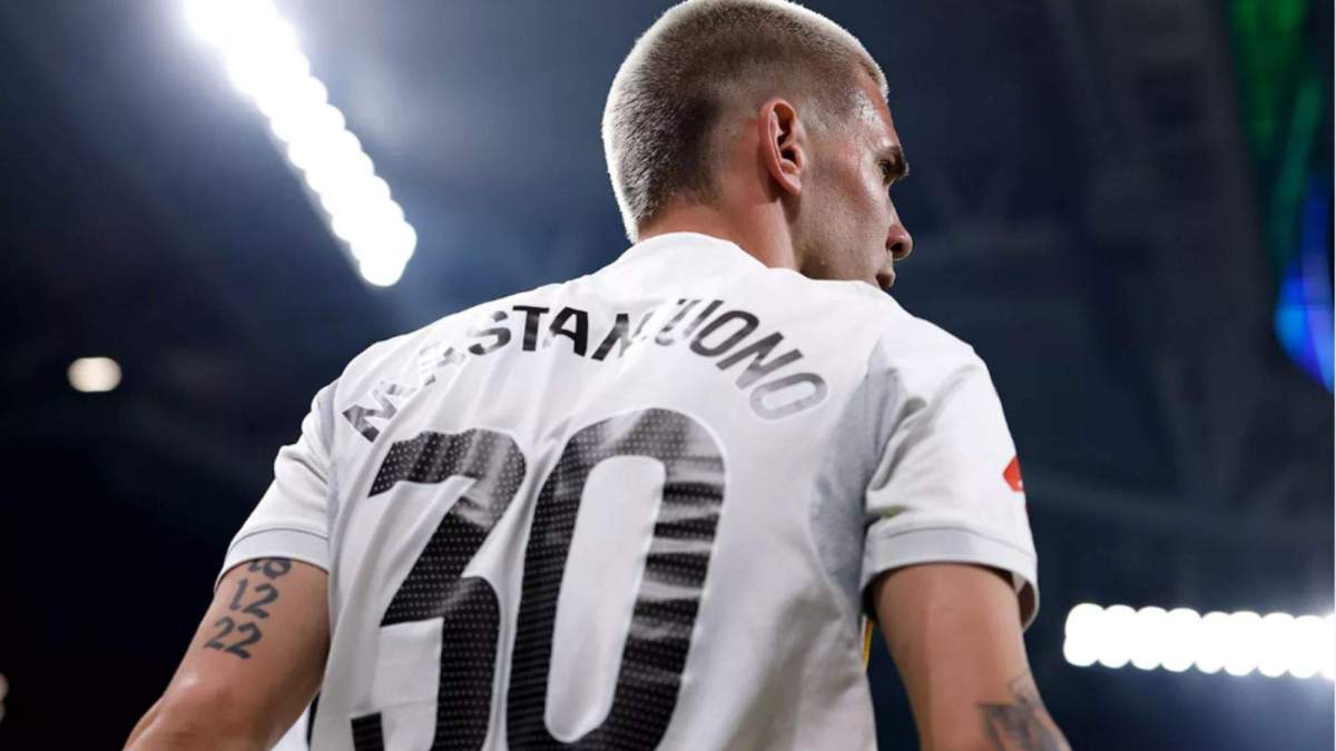 Franco Mastantuono durante el partido entre Real Madrid y Osasuna