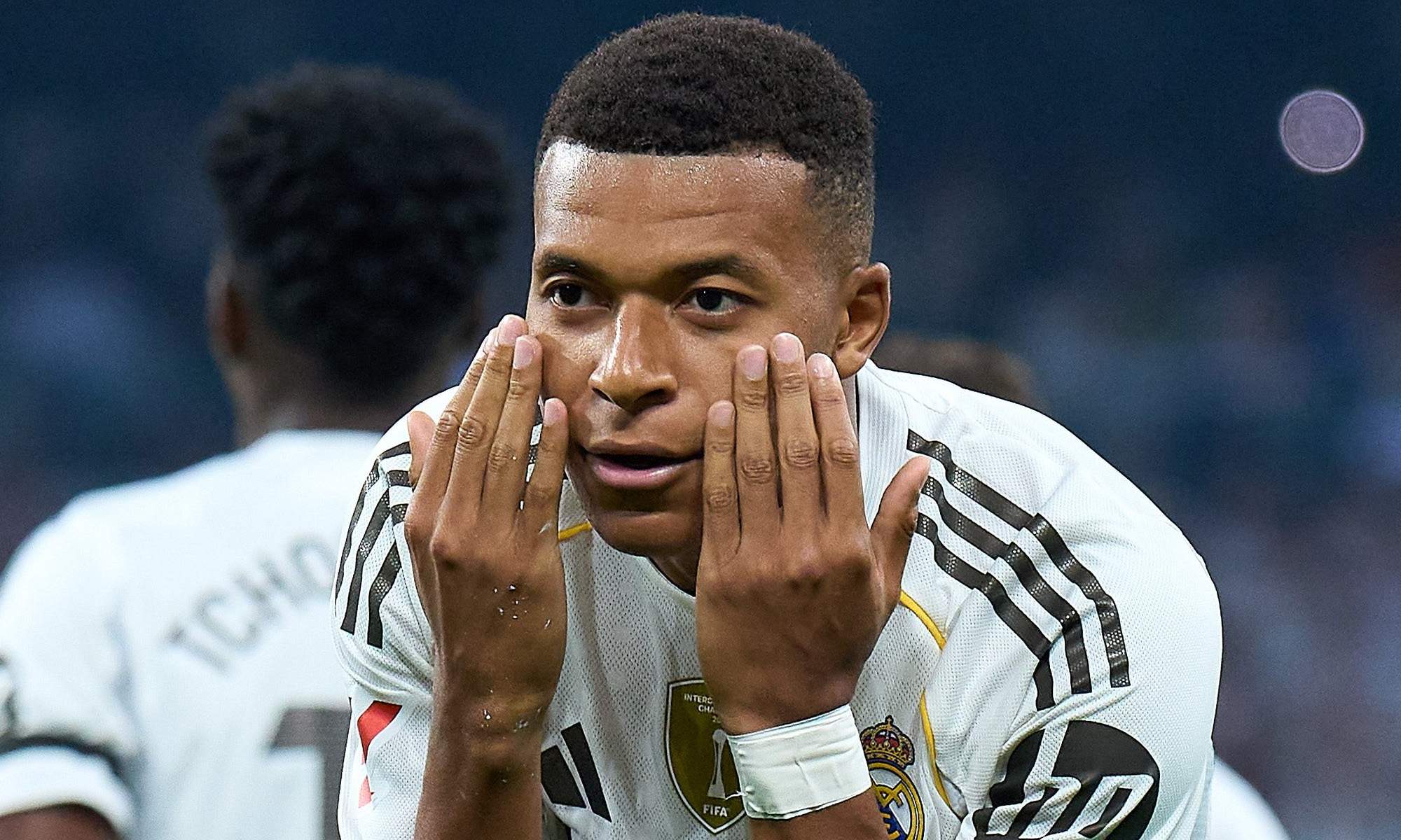 Celebración Mbappé 2