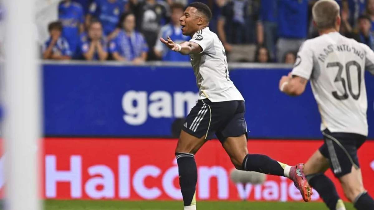 Kylian Mbappé, celebrando su gol ante el Oviedo.