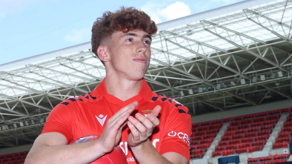 Víctor Muños con el Osasuna