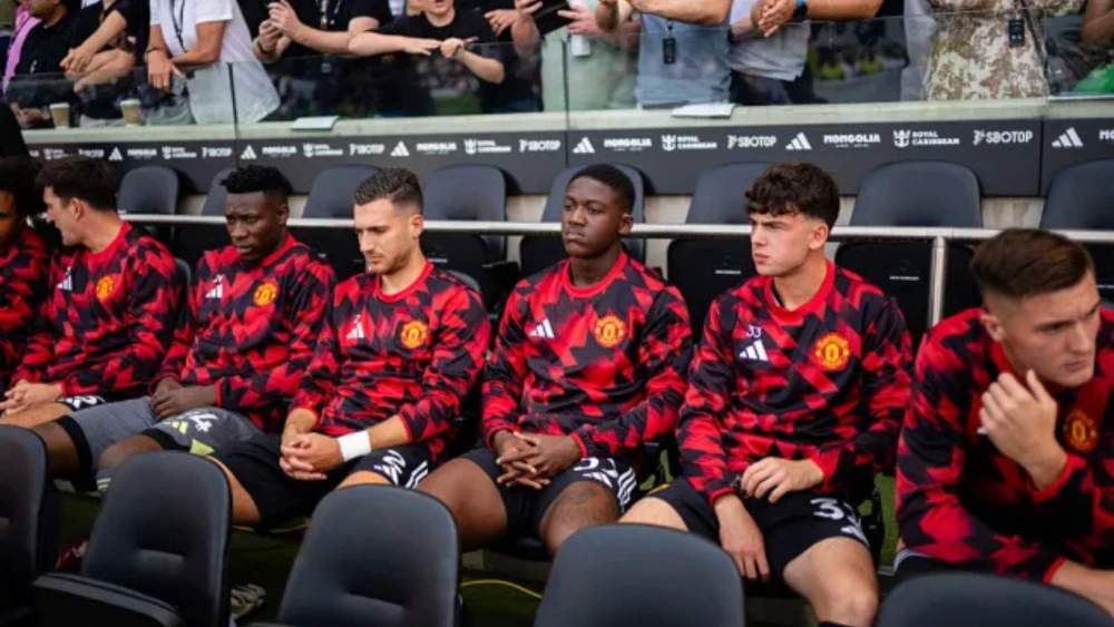 kobbie mainoo banquillo united
