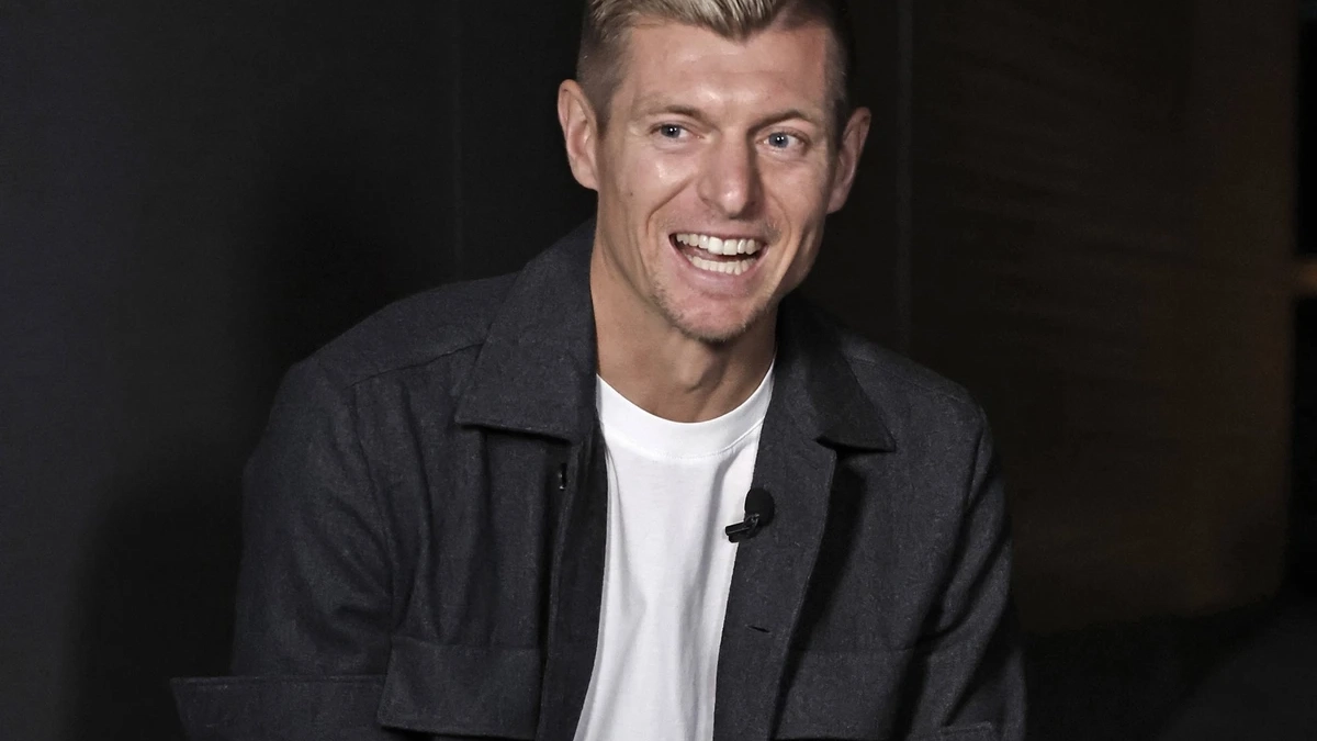Toni Kroos en uno de sus proyectos profesionales. Toni Kroos en uno de sus proyectos profesionales.