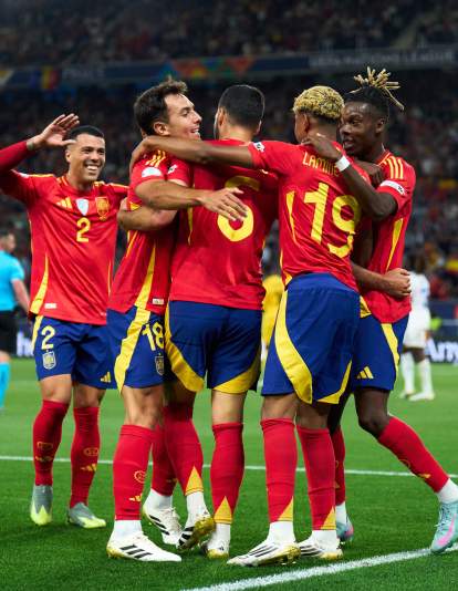 jugadores españa celebracion gol