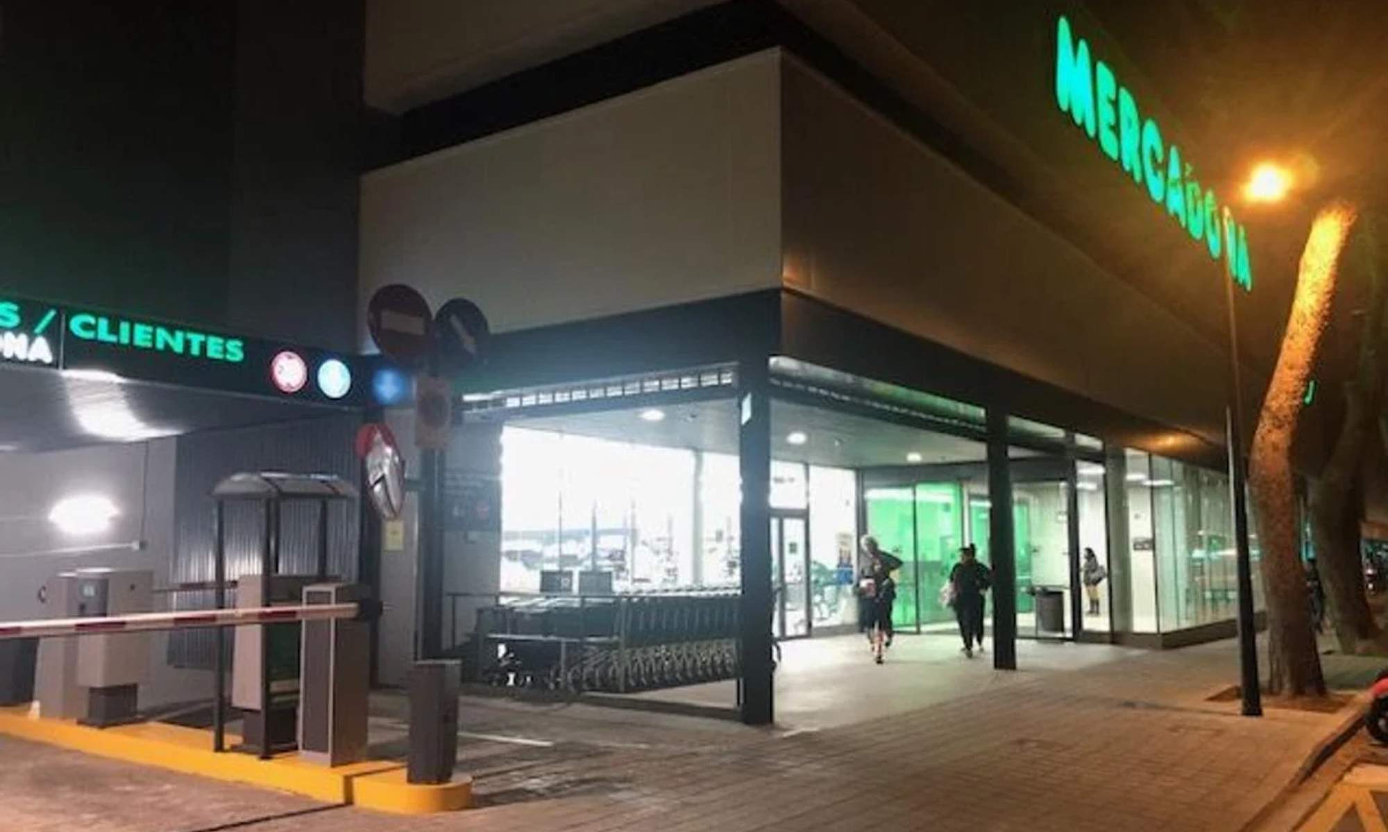 Exterior de una tienda de Mercadona, en una localidad de la Comunidad Valenciana.
