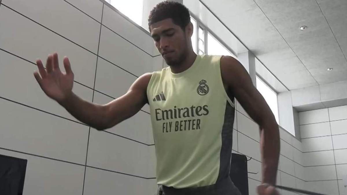 Bellingham durante su proceso de recuperación