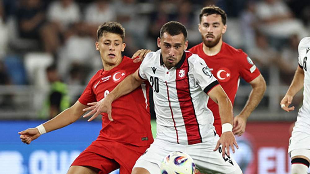 Arda Güler frente a Georgia Arda Güler frente a Georgia