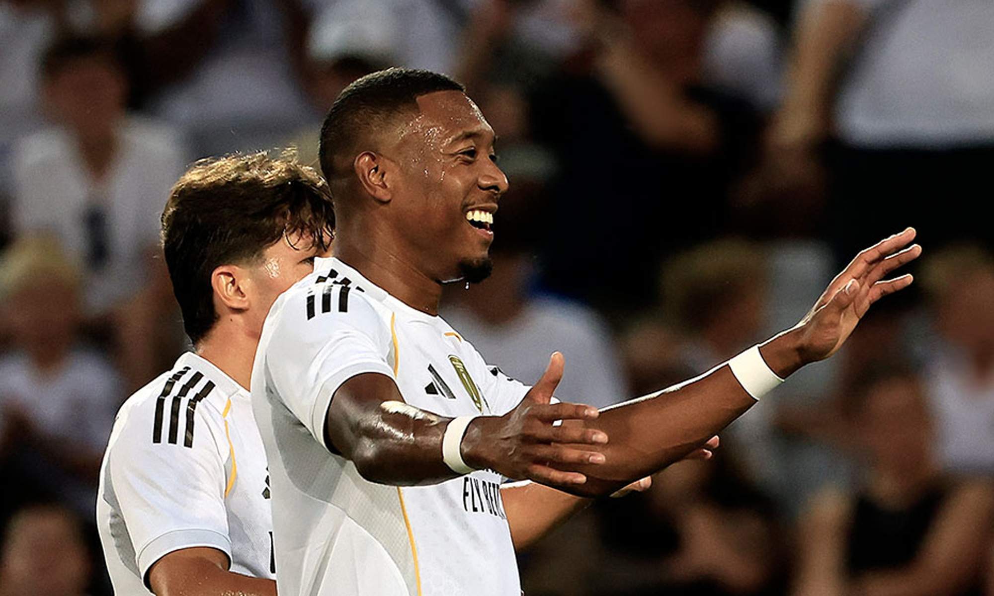 David Alaba jugando un partido con el Real Madrid.