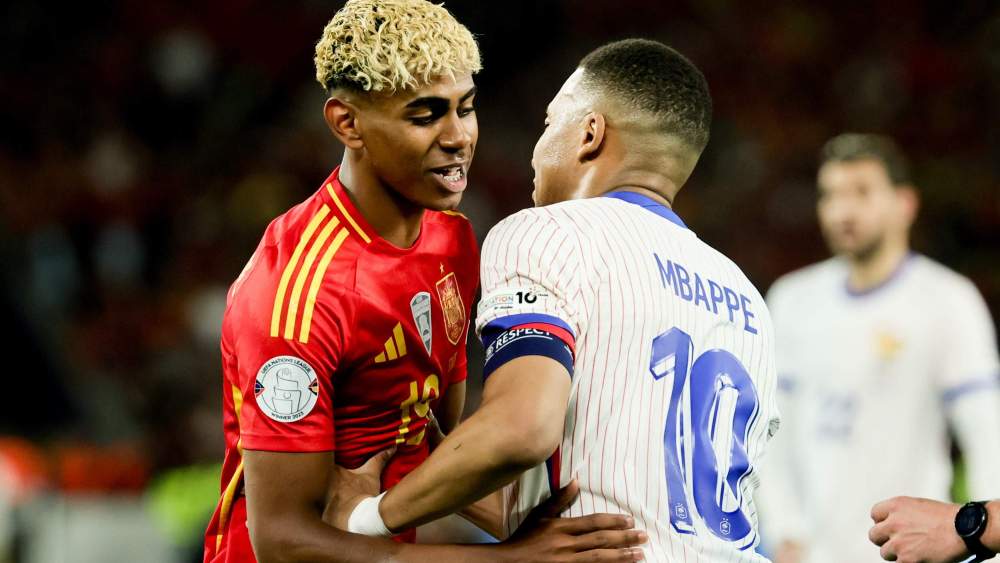 Lamine Yamal y Kylian Mbappé Lamine Yamal y Kylian Mbappé