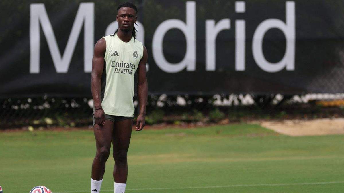 Eduardo Camavinga durante un entrenamiento con el Real Madrid. Eduardo Camavinga durante un entrenamiento con el Real Madrid.