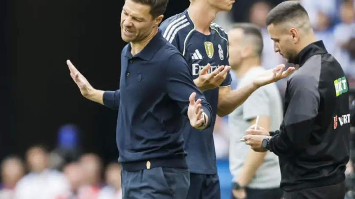 xabi alonso enfado expulsion huijsen