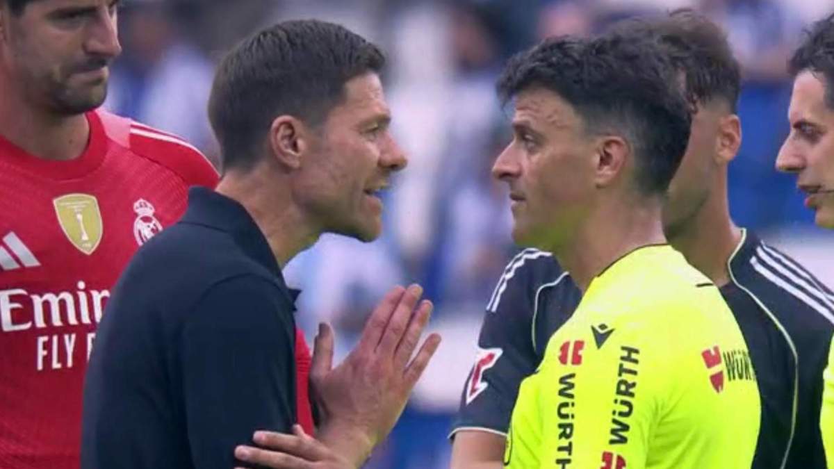 Xabi Alonso Gil Manzano Real Madrid Huijsen Expulsión Xabi Alonso Gil Manzano Real Madrid Huijsen Expulsión