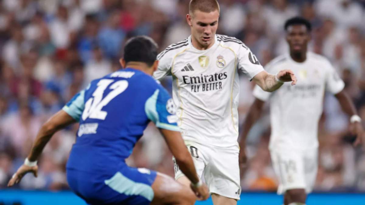 Franco Mastantuono durante un lance del juego Franco Mastantuono durante un lance del juego
