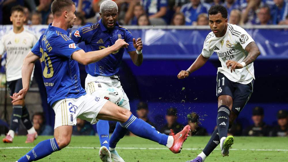 Rodrygo Goes jugando contra el Real Oviedo.
