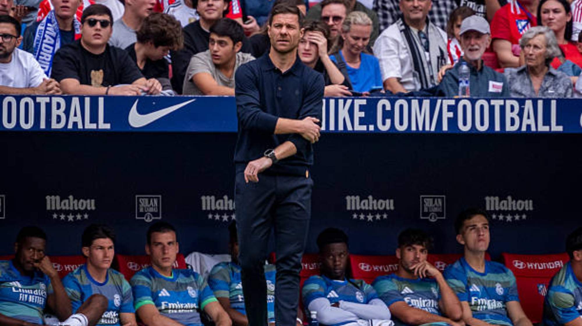 Xabi Alonso se falla a si mismo dos veces. 