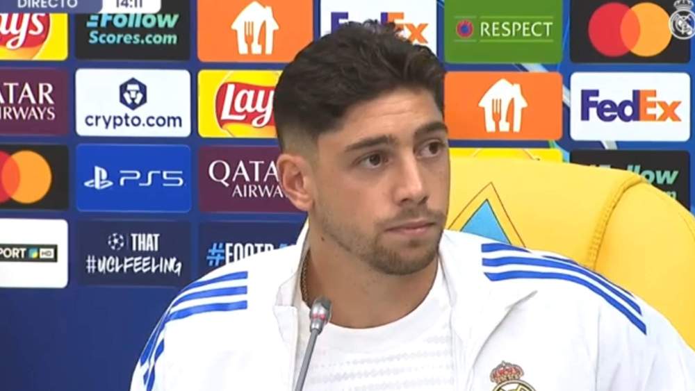 Fede Valverde en rueda de prensa con el Real Madrid. Fede Valverde en rueda de prensa con el Real Madrid.