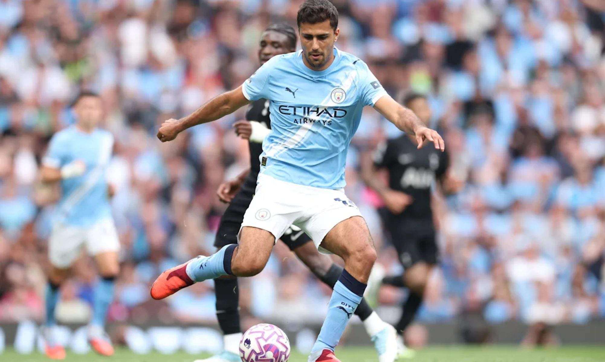 Mejor que Rodri, se ofrece al Madrid