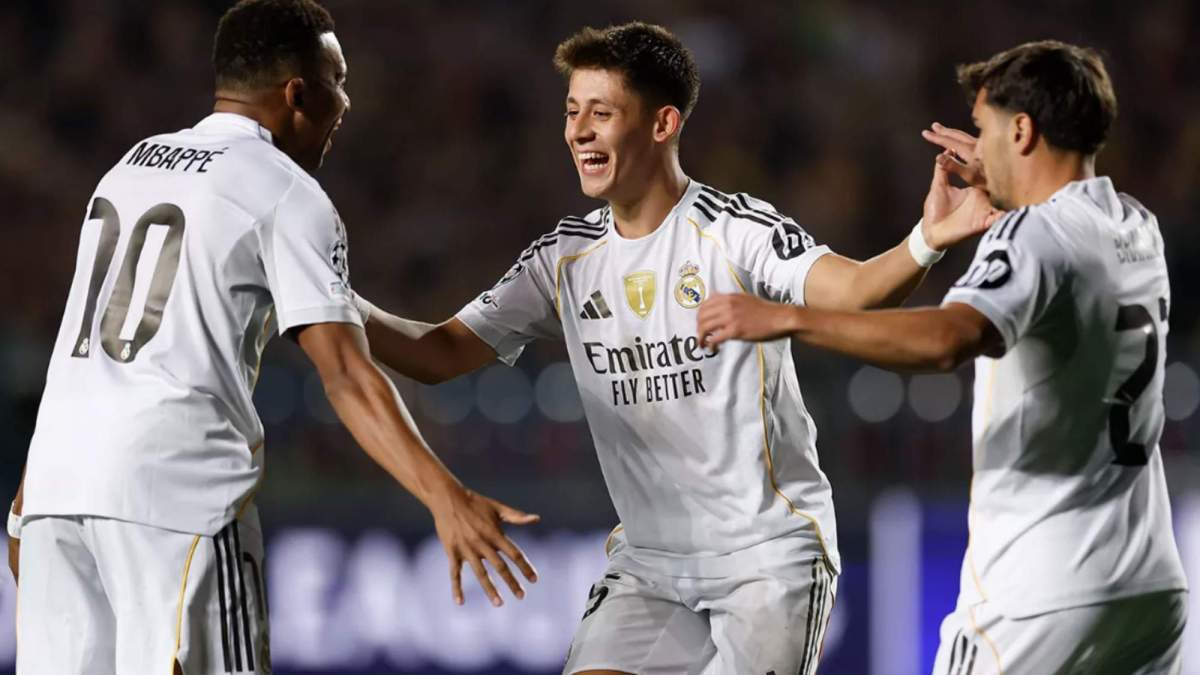 Arda Güler, Mbappé y Brahim celebrando uno de los goles en la tarde de hoy