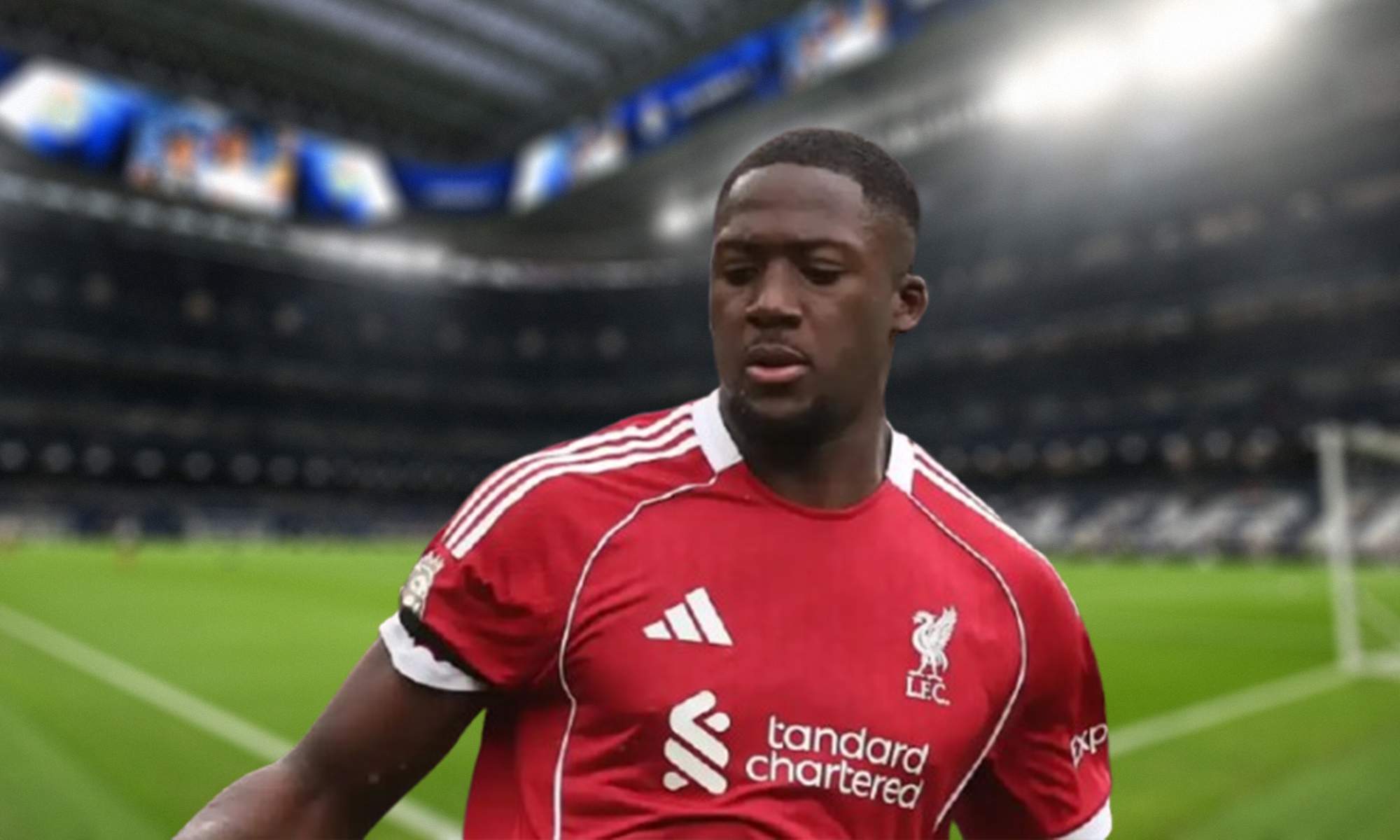 Ibrahima Konaté jugando un partido con el Liverpool y el Santiago Bernabéu.