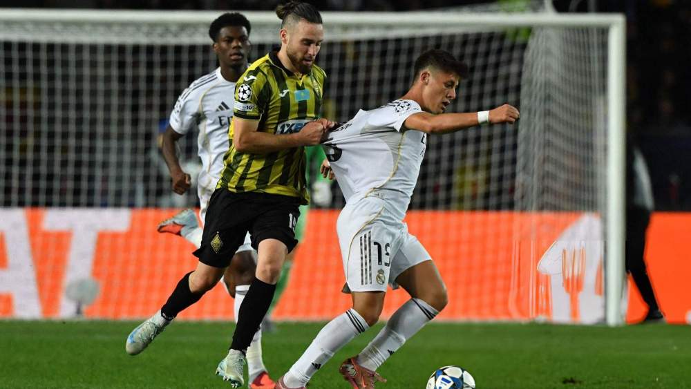 Arda Güler durante el partido contra el Kairat