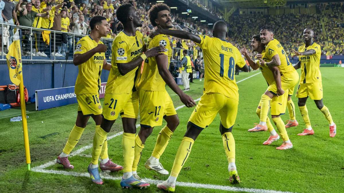 Jugadores del Villarreal celebrando uno de los goles ante la Juventus