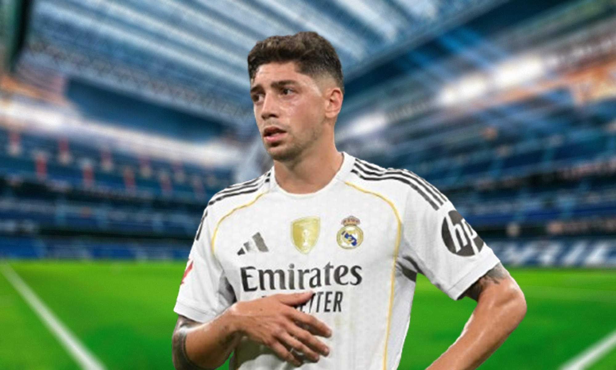 Fede Valverde con la camiseta del Real Madrid y el Santiago Bernabéu.