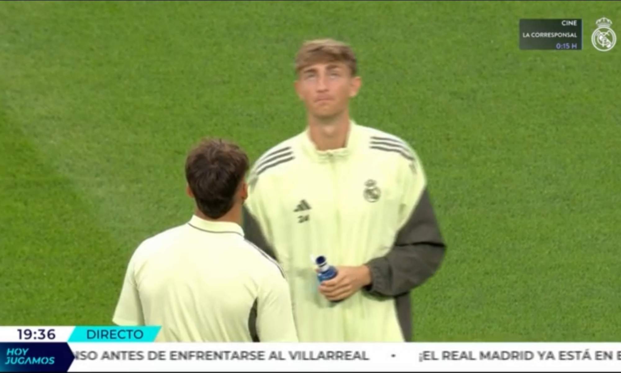 Güler y Huijsen salieron a ver el césped del Bernabéu: "Hoy está…"