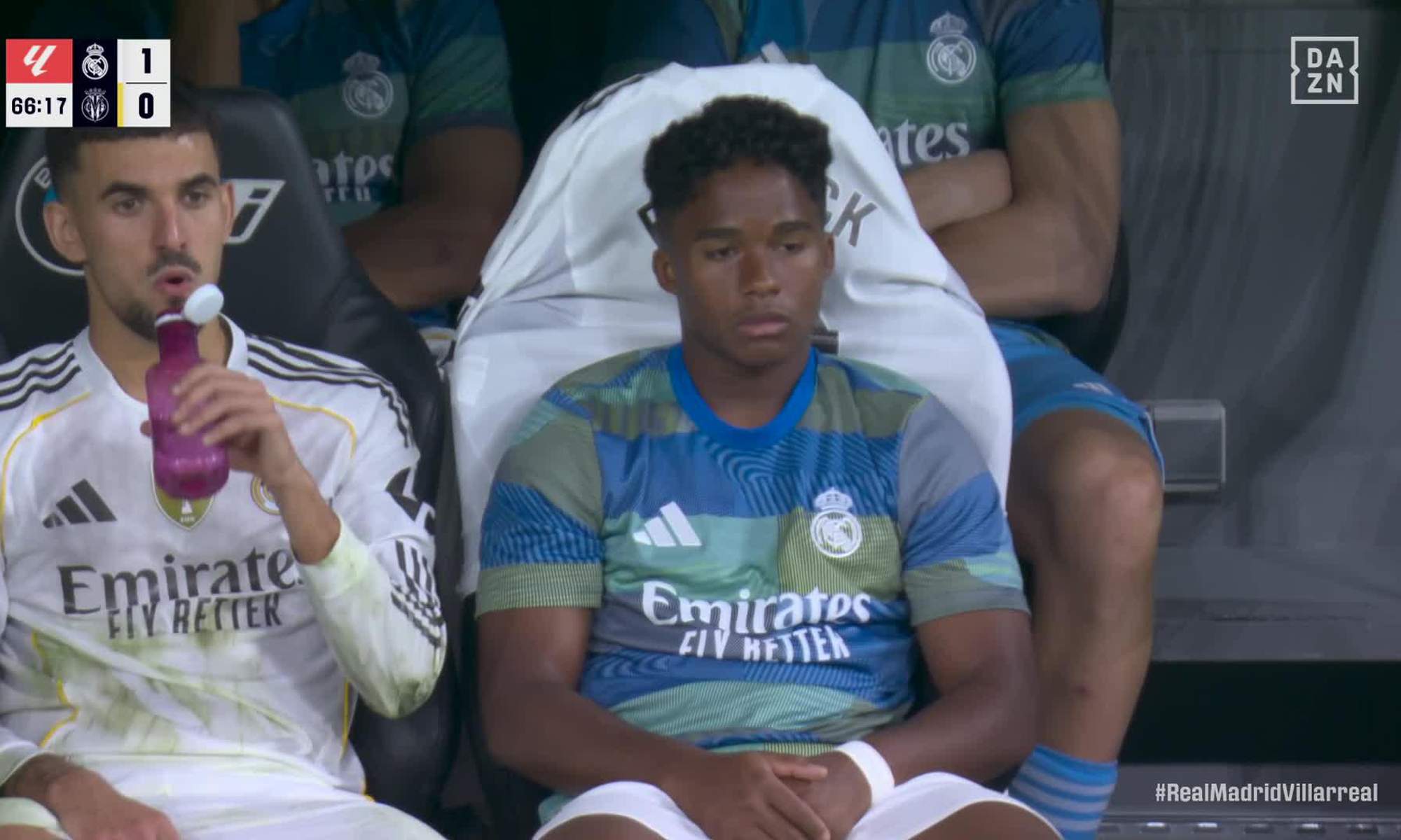 Endrick en el banquillo durante el Real Madrid - Villarreal. Endrick en el banquillo durante el Real Madrid - Villarreal.