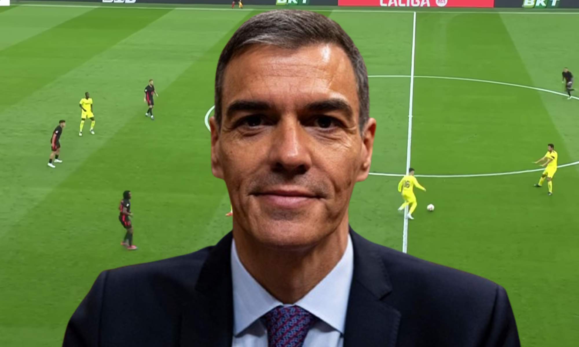 Pedro Sánchez y una captura del Villarreal - Barcelona. 