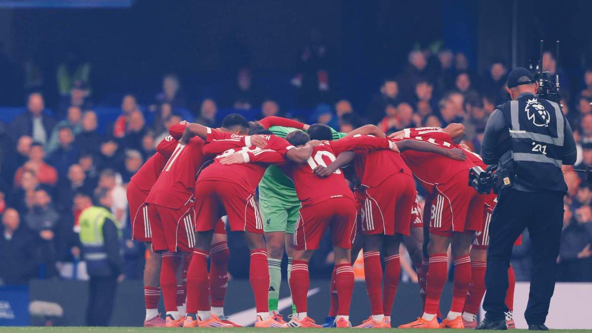 jugadores liverpool charla partido