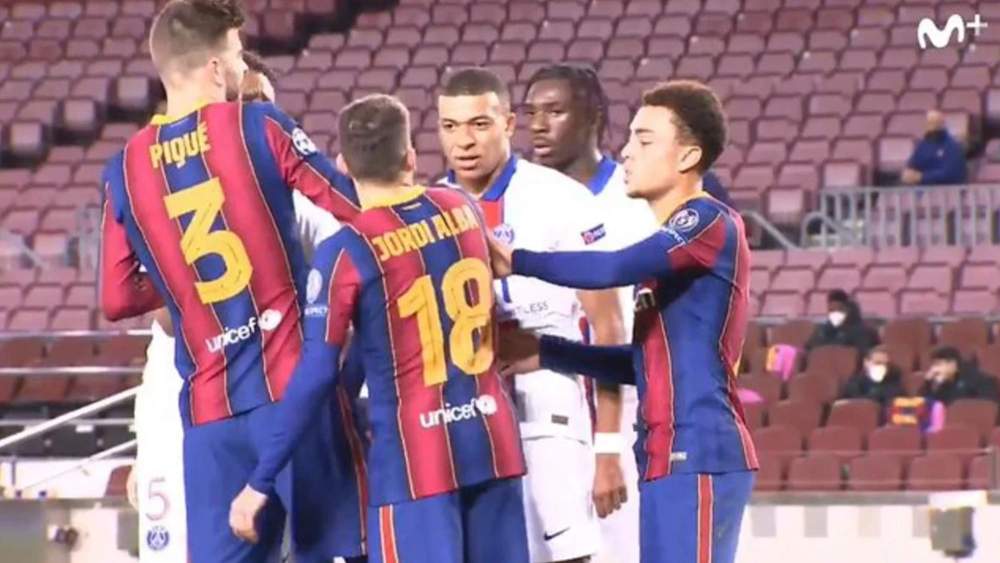 jordi alba kylian mbappe