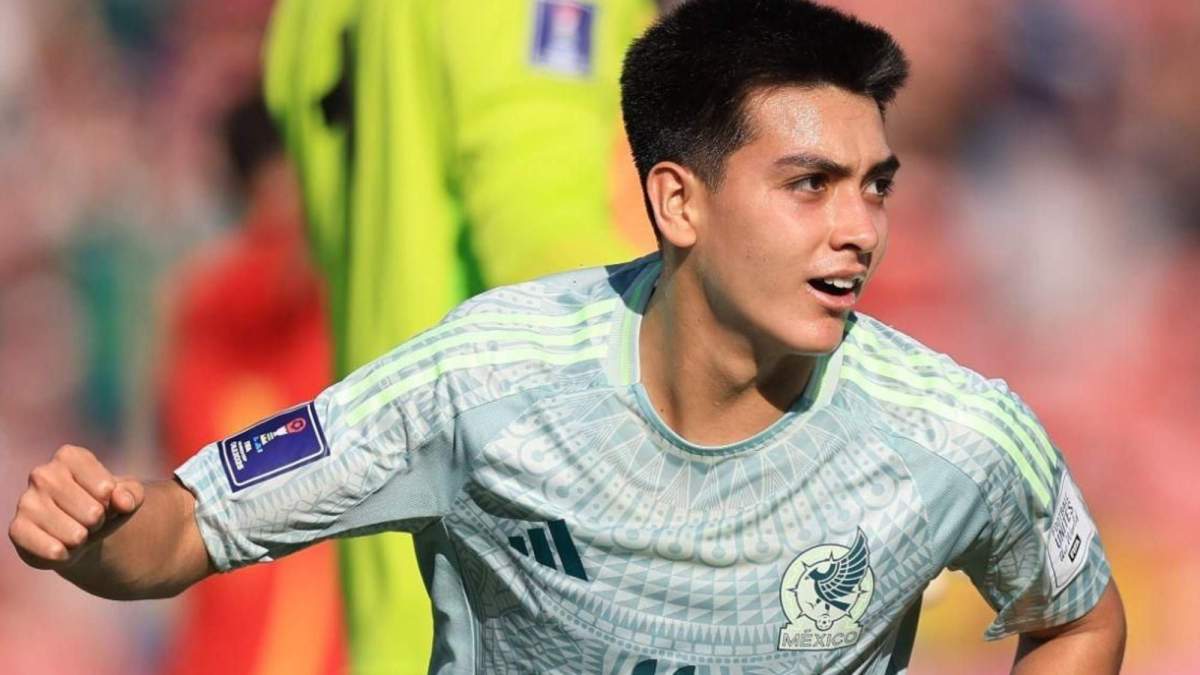 Gilberto Mora, en un partido con la Selección Sub-20 de Méjico. Gilberto Mora, en un partido con la Selección Sub-20 de Méjico.