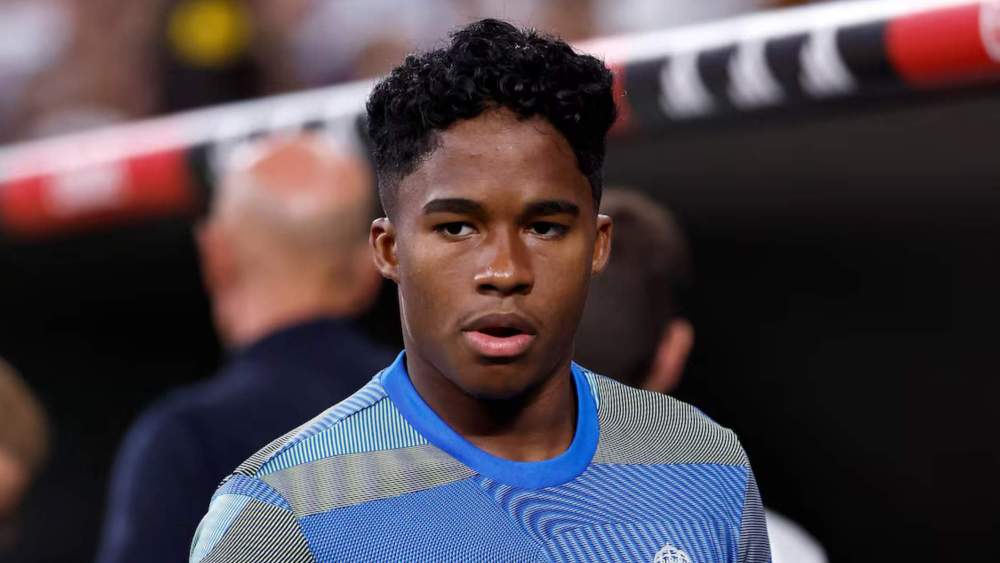 endrick felipe gesto serio endrick felipe gesto serio