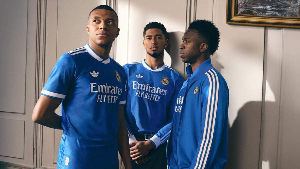 Mbappé, Bellingham y Vinicius con la tercera equipación de esta temporada Mbappé, Bellingham y Vinicius con la tercera equipación de esta temporada