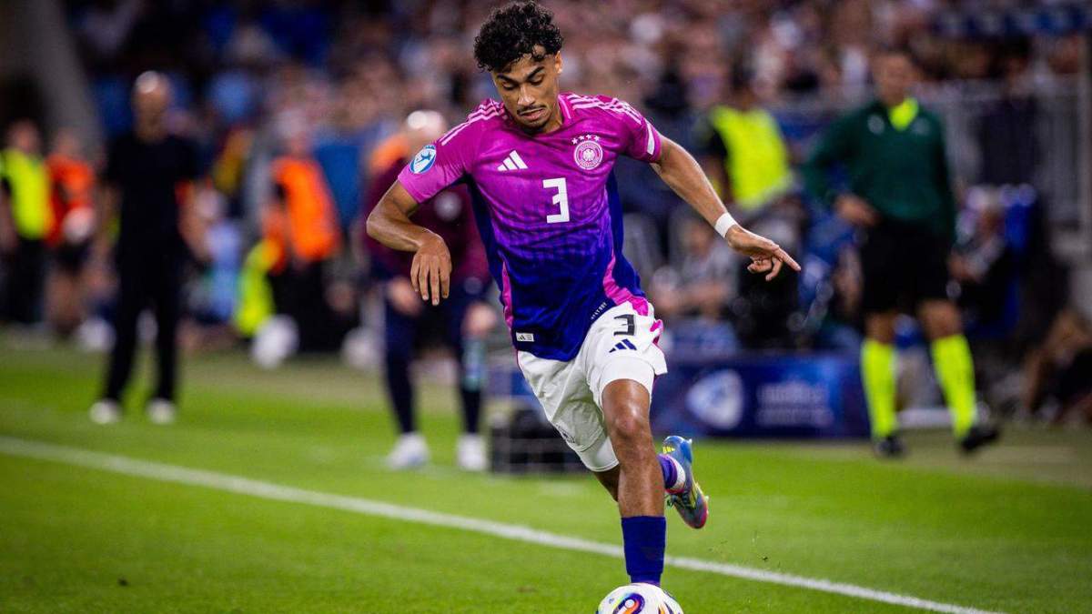 Nathaniel Brown con Alemania Nathaniel Brown con Alemania