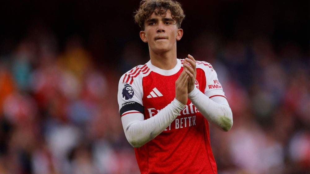 max dowman arsenal inglaterra
