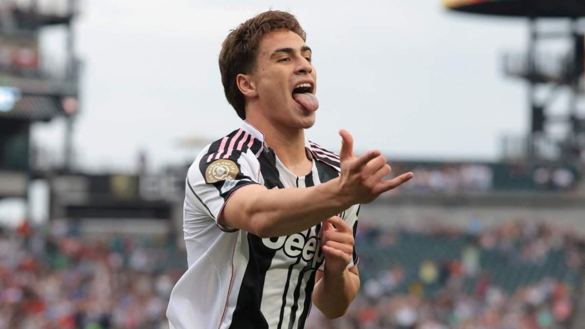 Kenan Yildiz, celebrando un gol con la Juventus. Kenan Yildiz, celebrando un gol con la Juventus.