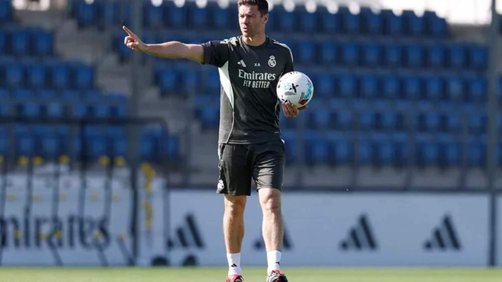 xabi alonso entreno valdebebas xabi alonso entreno valdebebas