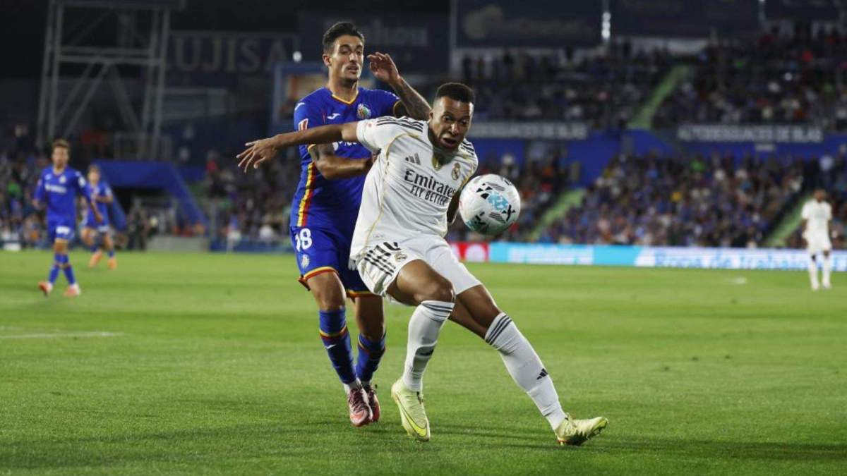 Sigue en directo el Getafe-Real Madrid en Defensa Central Sigue en directo el Getafe-Real Madrid en Defensa Central