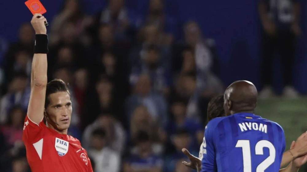 munuera montero roja nyom munuera montero roja nyom