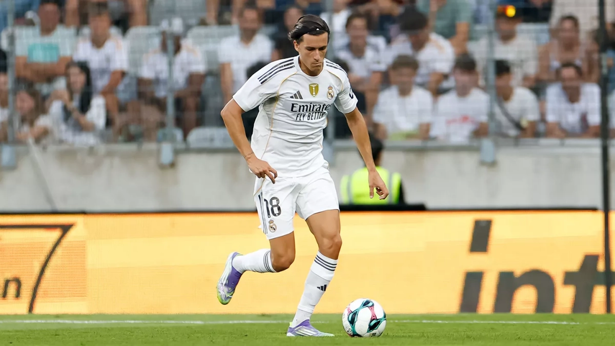 Álvaro Carreras durante un partido del Real Madrid Álvaro Carreras durante un partido del Real Madrid