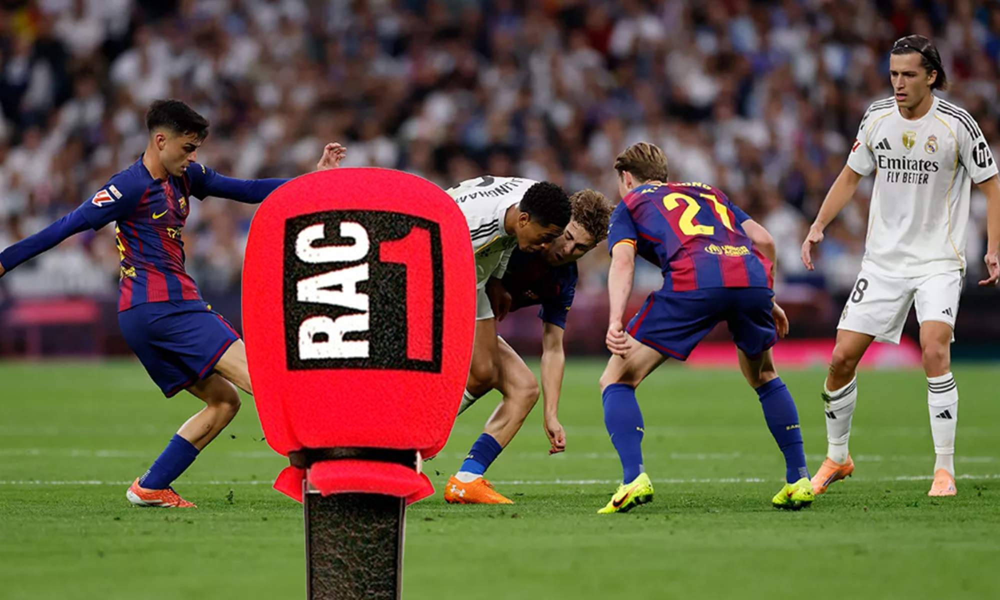 El micrófono de RAC1 y una imagen del Clásico. El micrófono de RAC1 y una imagen del Clásico.