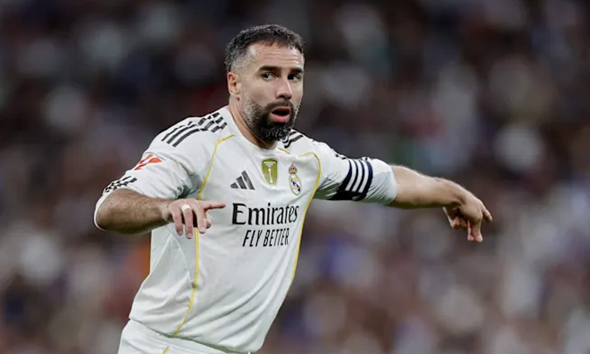 Dani Carvajal jugando un partido con el Real Madrid. Dani Carvajal jugando un partido con el Real Madrid.