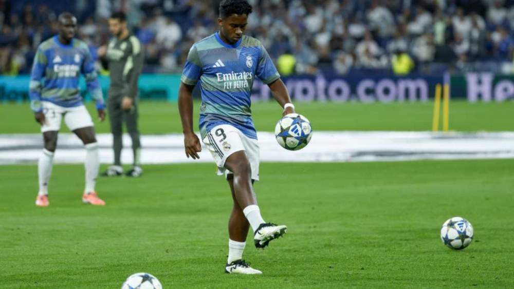 Endrick durante un calentamiento con el Real Madrid. Endrick durante un calentamiento con el Real Madrid.