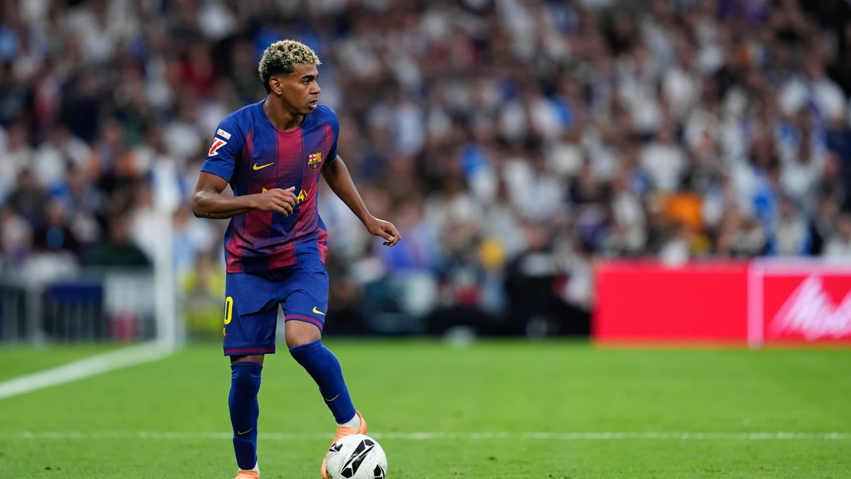 Lamine Yamal jugando el Clásico con el Barcelona. Lamine Yamal jugando el Clásico con el Barcelona.