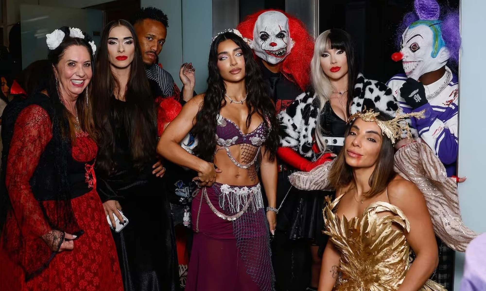 Vinicius sorprende con su disfraz de Halloween y el de su novia: Militao, invitado