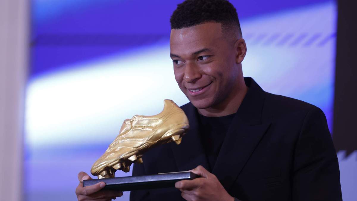 Mbappé con la Bota de Oro Mbappé con la Bota de Oro