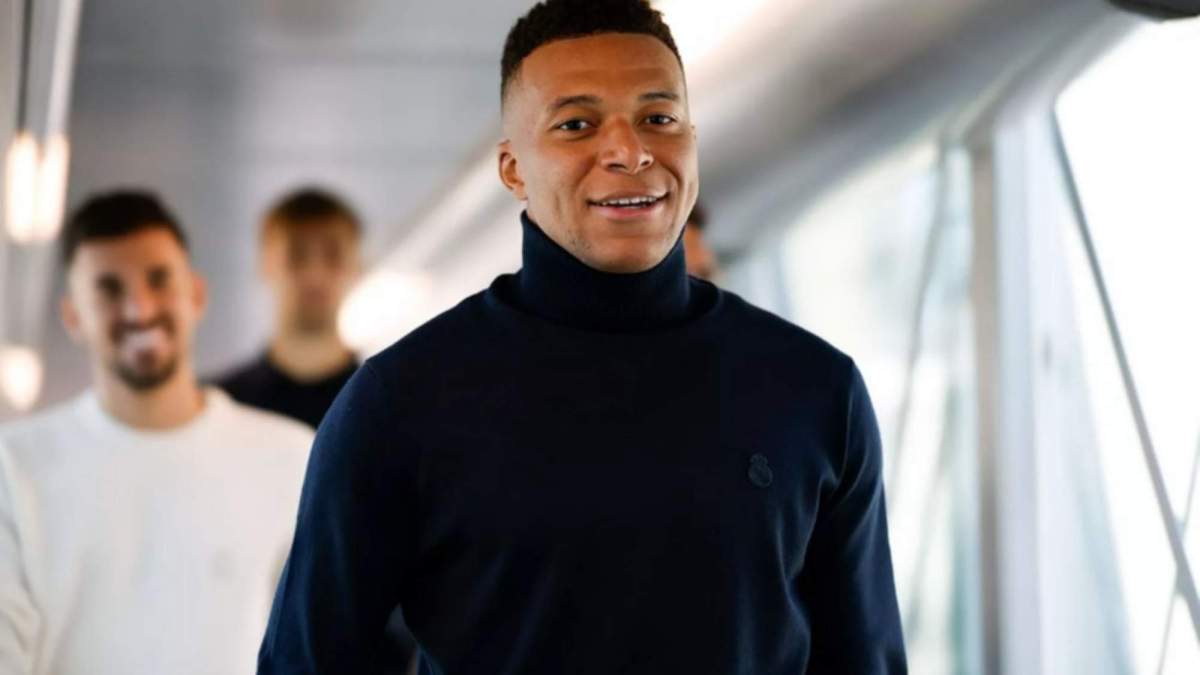 Mbappé, antes de coger el vuelo del Real Madrid hacia Liverpool